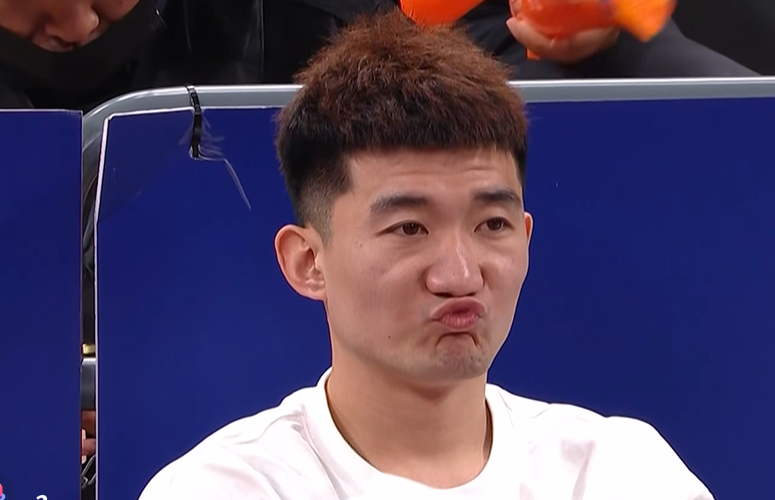 除了先发锋线大将，还有4名球员会是黄蜂今夏可能被送走的对象？