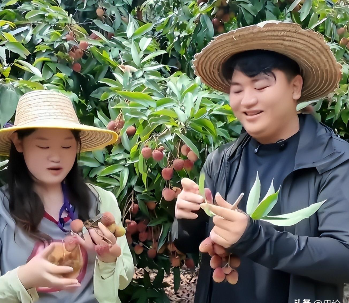 卢卡库替补造乌龙，比利时1